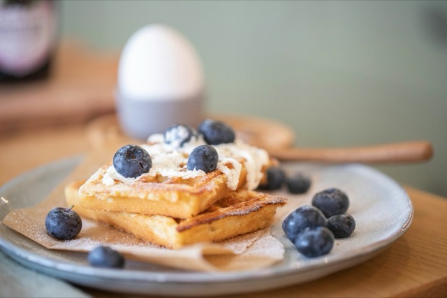 Breakfast sandwich
